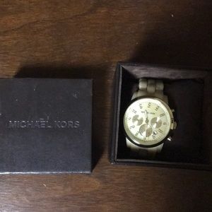 Michael kors watch